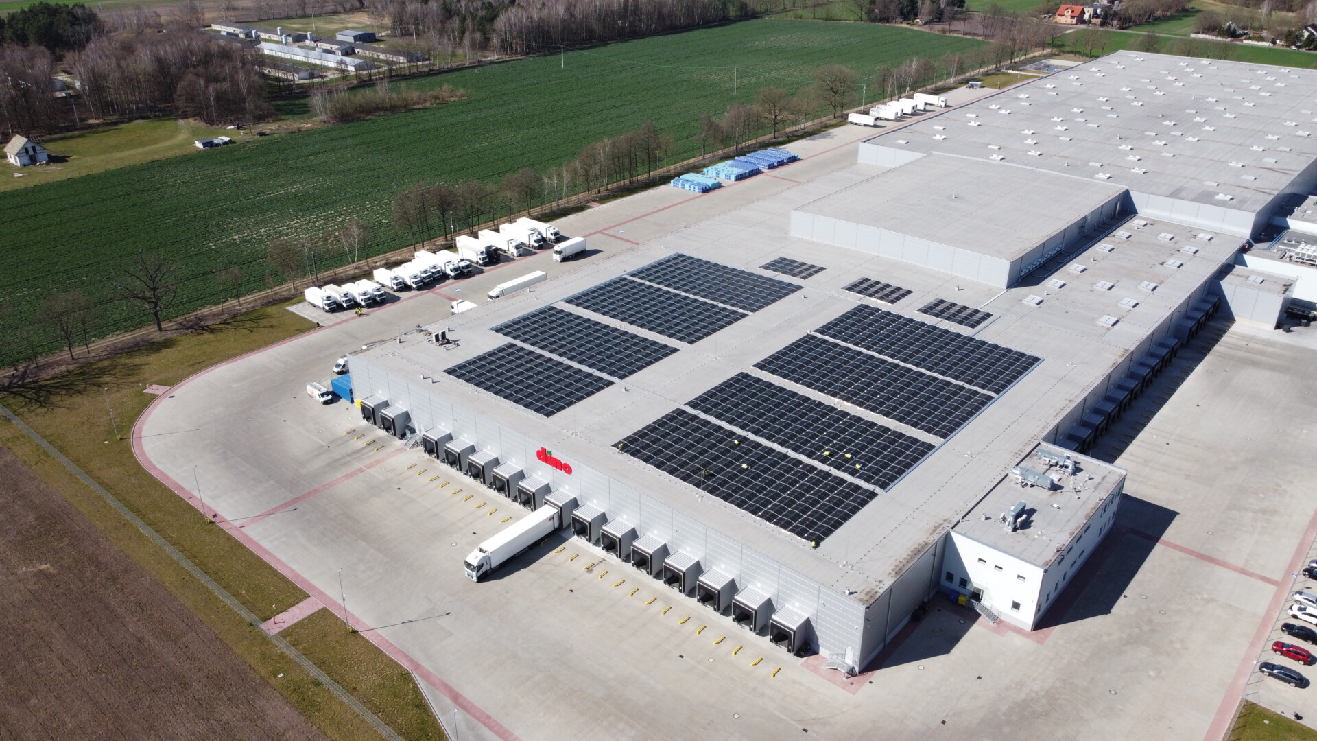 AVIA Solar will install PV panels on 120 stores of the DINO Polska chain
